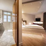 Kronelamm Im Schwarzwald Hotel