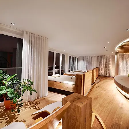 Отель Kronelamm Im Schwarzwald