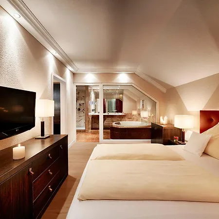 Kronelamm Im Schwarzwald Hotel 4*