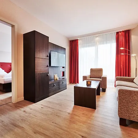 Kronelamm Im Schwarzwald 4* Бад-Тайнах-Цавельштайн