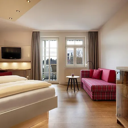 Berlins Kronelamm Hotel 4*